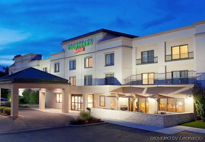 Courtyard By Marriott Thruway Albany