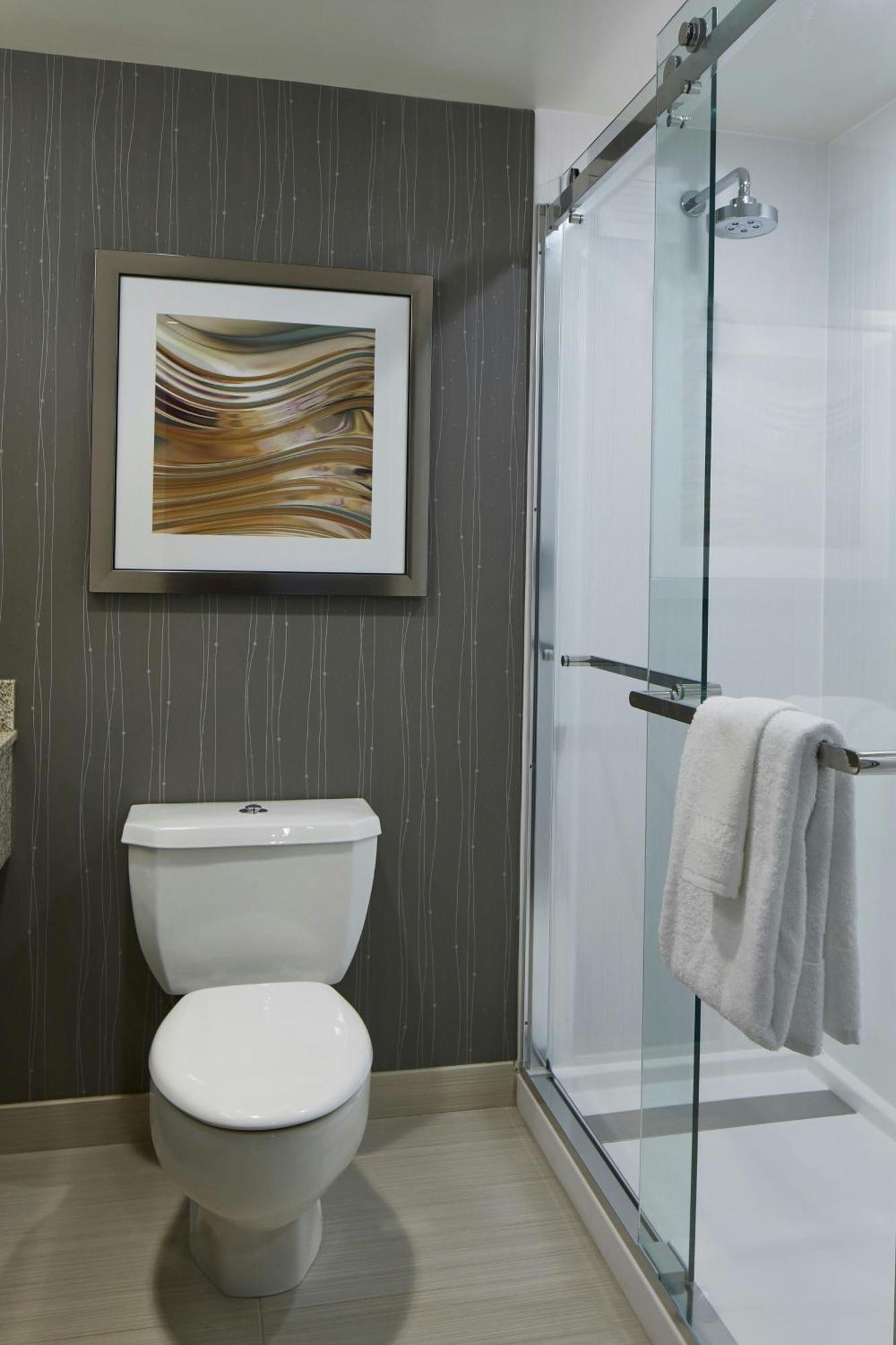 Courtyard By Marriott Thruway Hotel 3*
