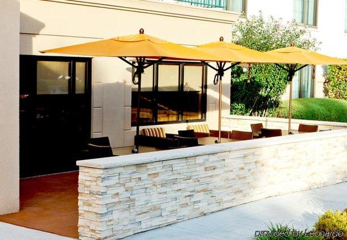 Courtyard By Marriott Thruway Hotel 3*
