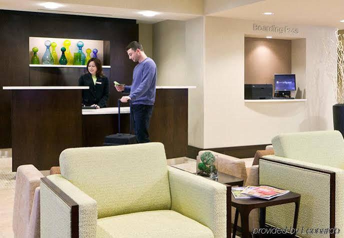 Courtyard By Marriott Thruway 3*